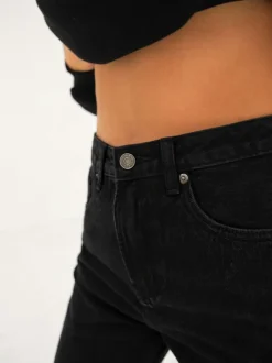 Mom Jeans*Blakely Clothing Store